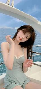 克里姆林宫的魔术师 - 奥利维耶·阿萨亚斯 导演 保罗·达诺  主演